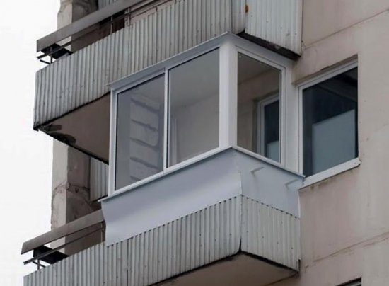 Как сделать остекление балкона своими руками